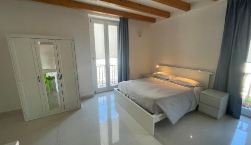 Studio with Sofa Bed