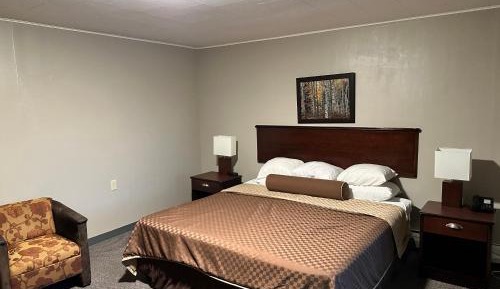 Lodge Jacuzzi Single King Room