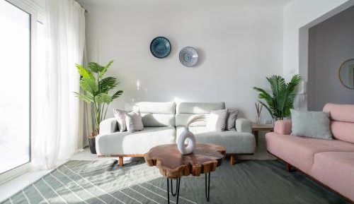 Two-Bedroom Apartment with Balcony and Sea View