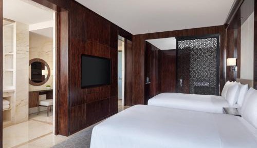 Deluxe Guest Room  with  2 Double Bed