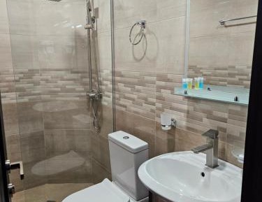 Twin Room with Shower