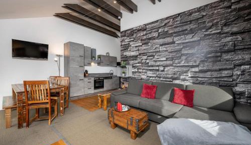 Apartment with Mountain View