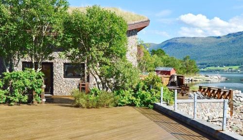 Four-Bedroom Holiday Home