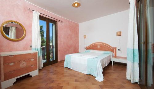 One-Bedroom Apartment (4 Adults)