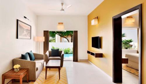 1 Bedroom Suite, 1King, Bathrooms:2, Balcony, Pool View, Plunge Pool