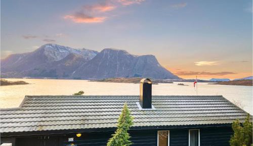 Three-Bedroom Holiday Home 