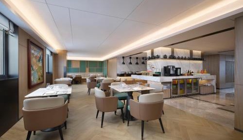 Executive Suite, Executive lounge access, 1 King, City view