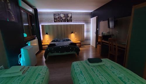 Large Double Room