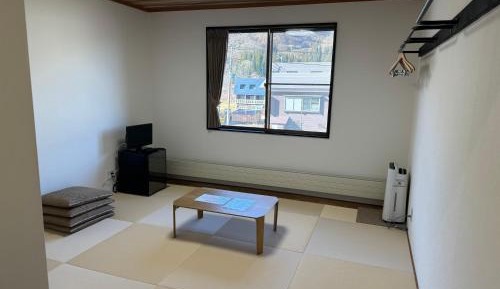 Japanese-Style Room
