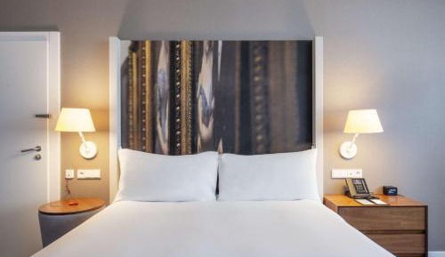 King Room - Mobility Accessible 