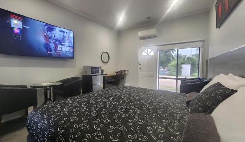 King Room with Garden View