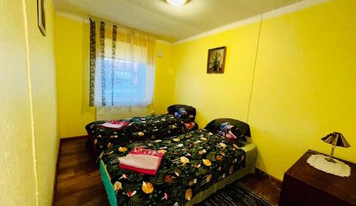 Apartment With Shared Bathroom