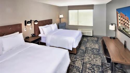 Queen Room with Two Queen Beds and Roll-in Shower - Mobility and Hearing Accessible