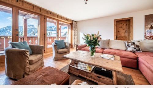 Apartment with Mountain View