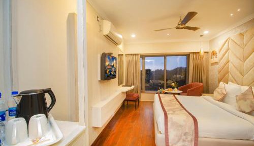 Executive Room with Valley View
