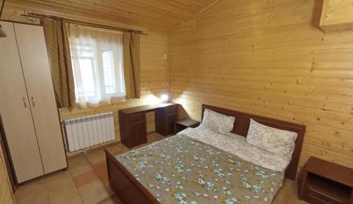 King Studio with Sofa Bed