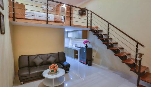 Deluxe Studio
