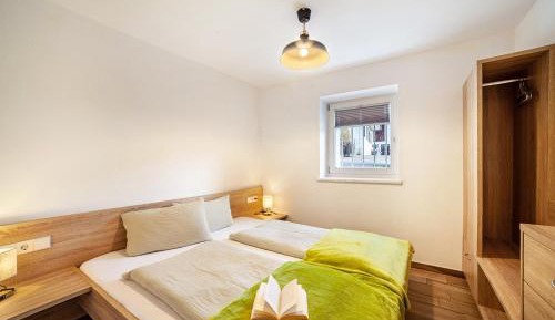 Superior One-Bedroom Apartment