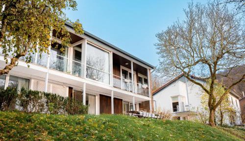 Apartment with Garden View