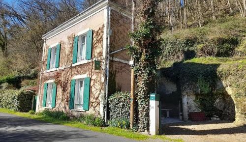 Holiday Home (7 Adults)