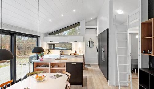 Three-Bedroom Vacation Home 