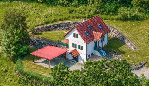 Two-Bedroom Holiday Home