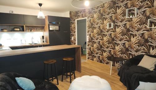 One-Bedroom Apartment with Balcony