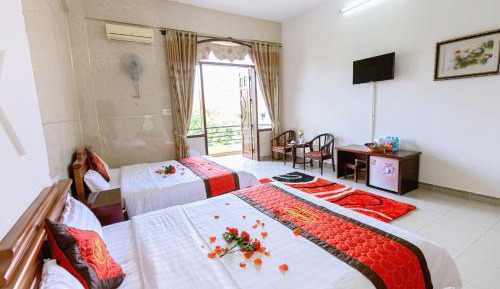 Quadruple Room with Mountain View