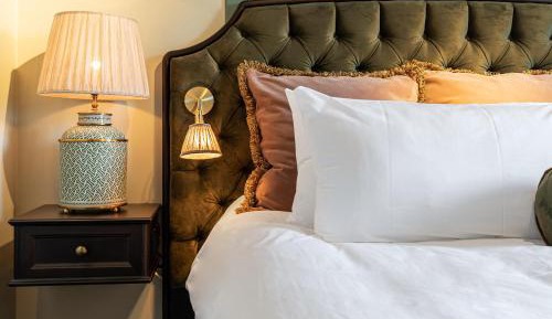 Standard Double Room with Mountain View