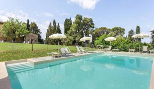 One-Bedroom Holiday Home