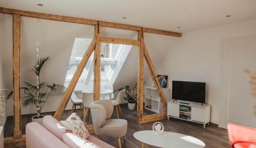 Superior One-Bedroom Apartment