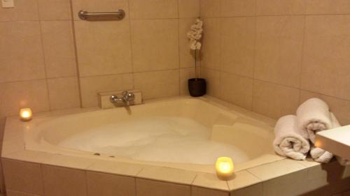 Double Room with Spa Bath