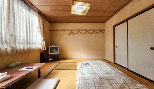 Japanese-Style Room
