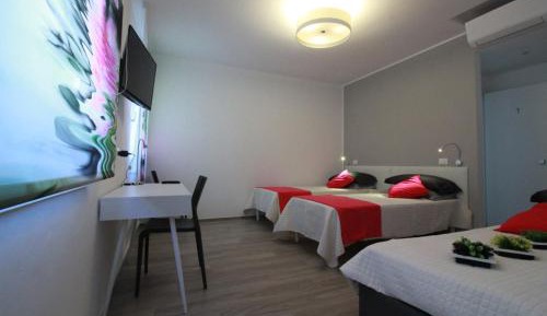 Triple Room with Private Bathroom