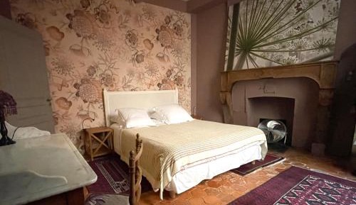 Two-Bedroom Apartment (4 Adults)