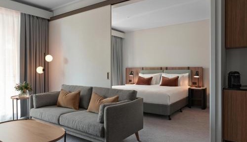 Deluxe Family Suite