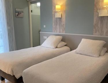 Twin Room with Pool View