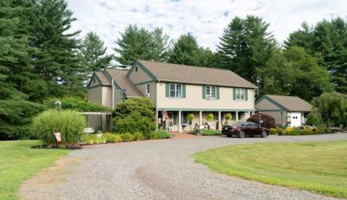 Single Room with Private Bathroom