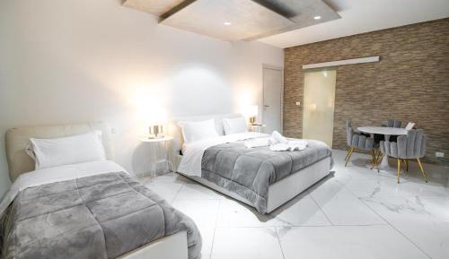 Suite with River View