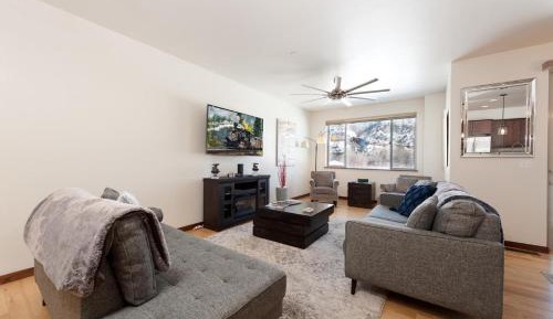 Three-Bedroom Holiday Home 