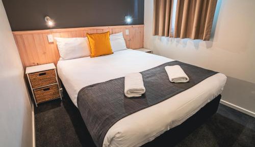 Two-Bedroom Apartment with Valley View