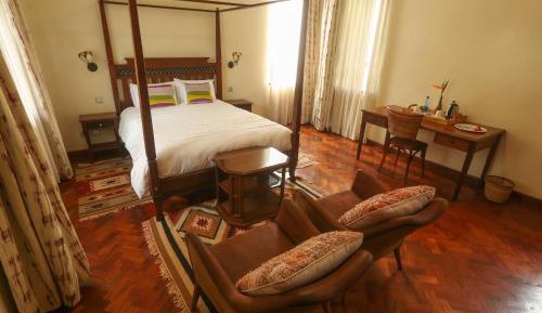 Deluxe Suite