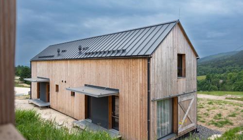 Apartment with Mountain View