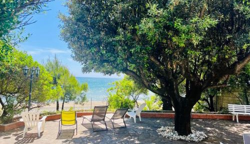 Villa - Beach Front