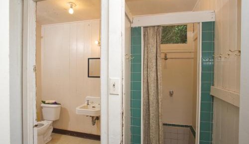Chalet (4 Adults)