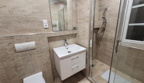 Triple Room with Bathroom