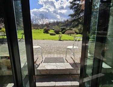 One-Bedroom Apartment with Garden