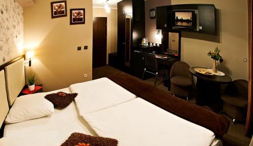 Triple Room with Private Bathroom
