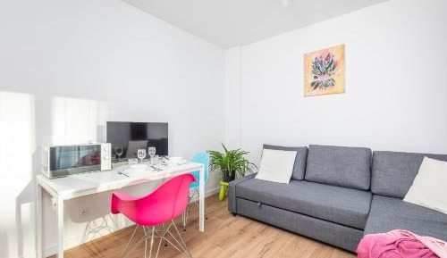 Studio with Sofa Bed