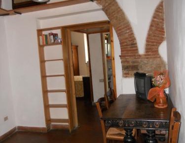 One-Bedroom Apartment (2 Adults + 2 Children)